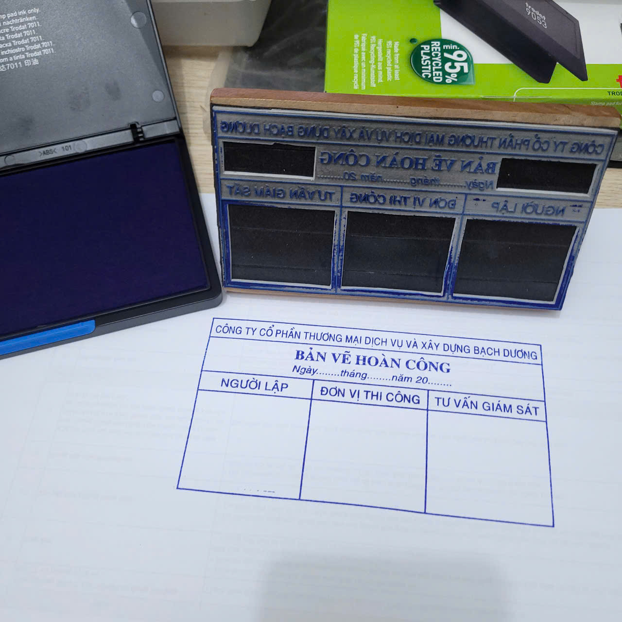 Dấu Hoàn Công Chấm Mực